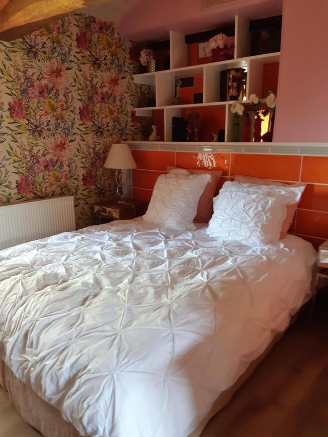 Chambre familiale avec piscine chauffée et jacuzzi Bernadets-Debat Esterno foto